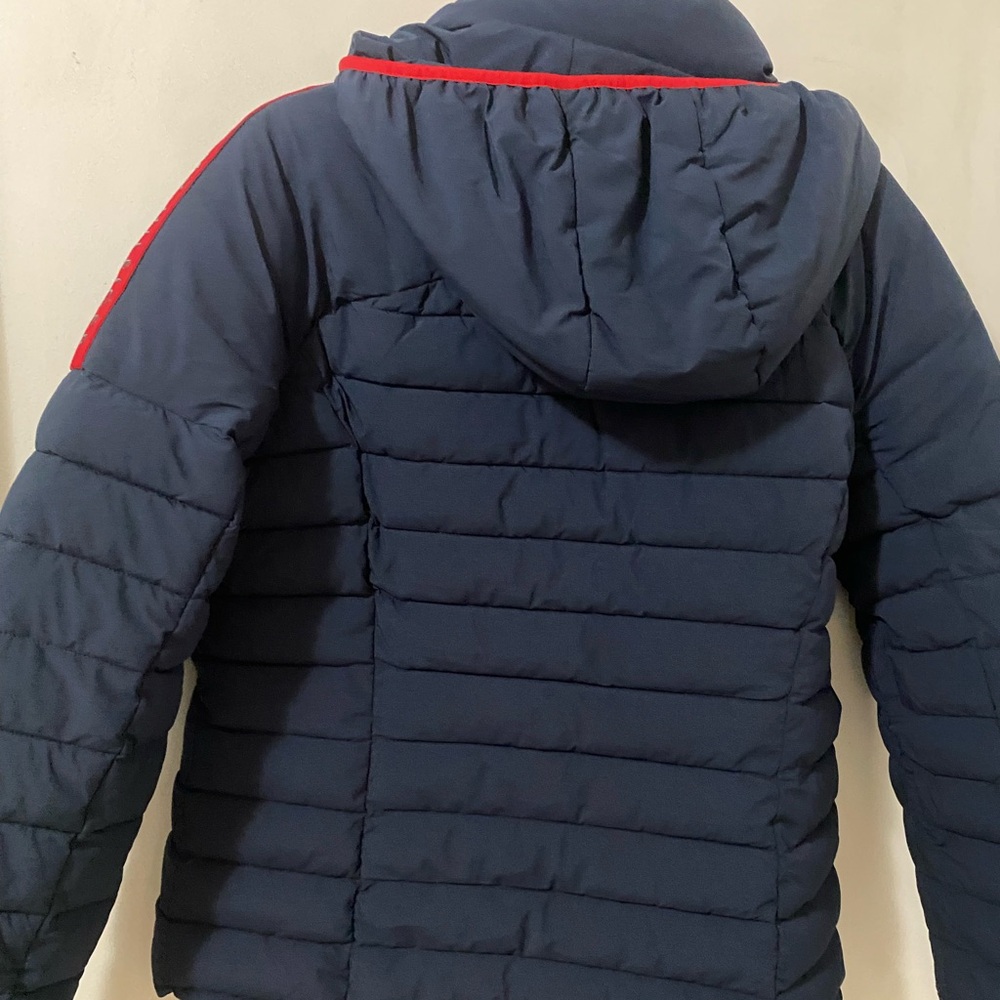 Tommy Hilfiger Women’s Red Packable Lightweight Hooded Puffer Jacket - Picture 3 of 13